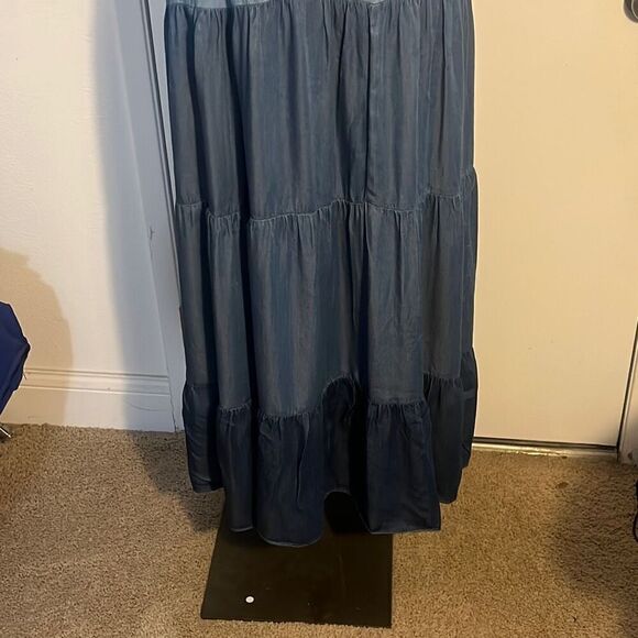 Karen Kane Tiered Chambray Maxi Dress Women’s Small - Picture 5 of 7